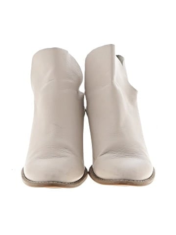 Universal Thread Ankle Boots (view 2)