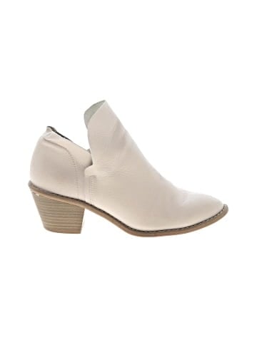 Universal Thread Ankle Boots (view 1)