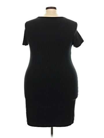 Old Navy Casual Dress (view 2)