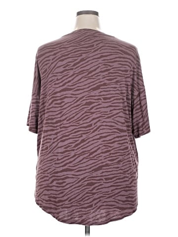 American Eagle Outfitters Short Sleeve T-Shirt (view 2)