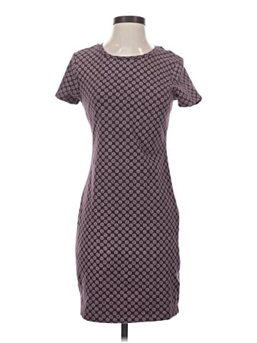 Old Navy Casual Dress (view 1)