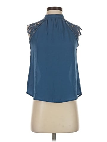 E&M Collection Sleeveless Blouse (view 1)