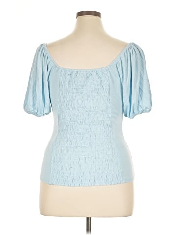 FASHION TO FIGURE Short Sleeve Top (view 2)