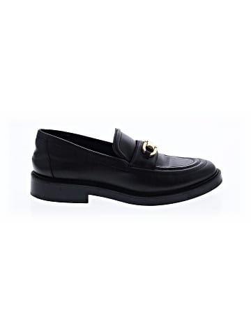 Zara Flats (view 1)