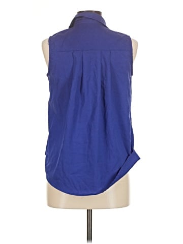 Monteau Sleeveless Button-Down Shirt (view 2)
