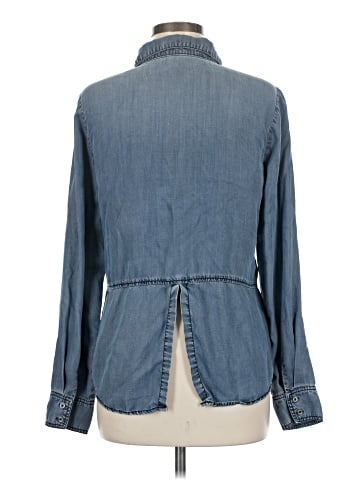 Maurices Long Sleeve Button-Down Shirt (view 2)