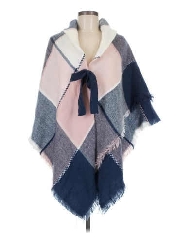Coco + Carmen Poncho (view 1)