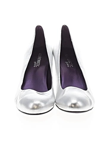 Chromatic Gallerie Heels (view 2)