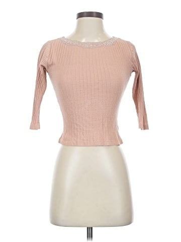 Urban Outfitters 3/4 Sleeve T-Shirt (view 1)