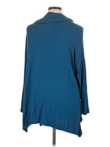 Lou & Grey Poncho (view 2)