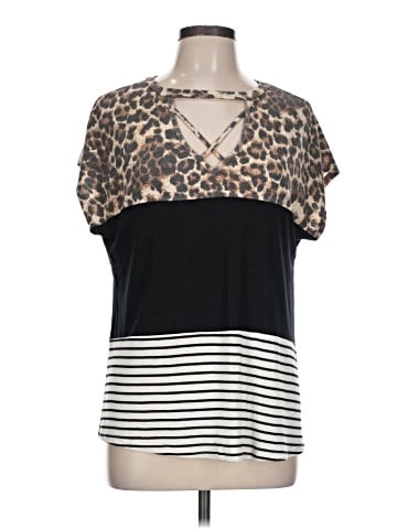 Lovely Day Short Sleeve Top (view 1)