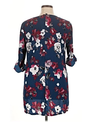 Lane Bryant Outlet Short Sleeve Blouse (view 2)