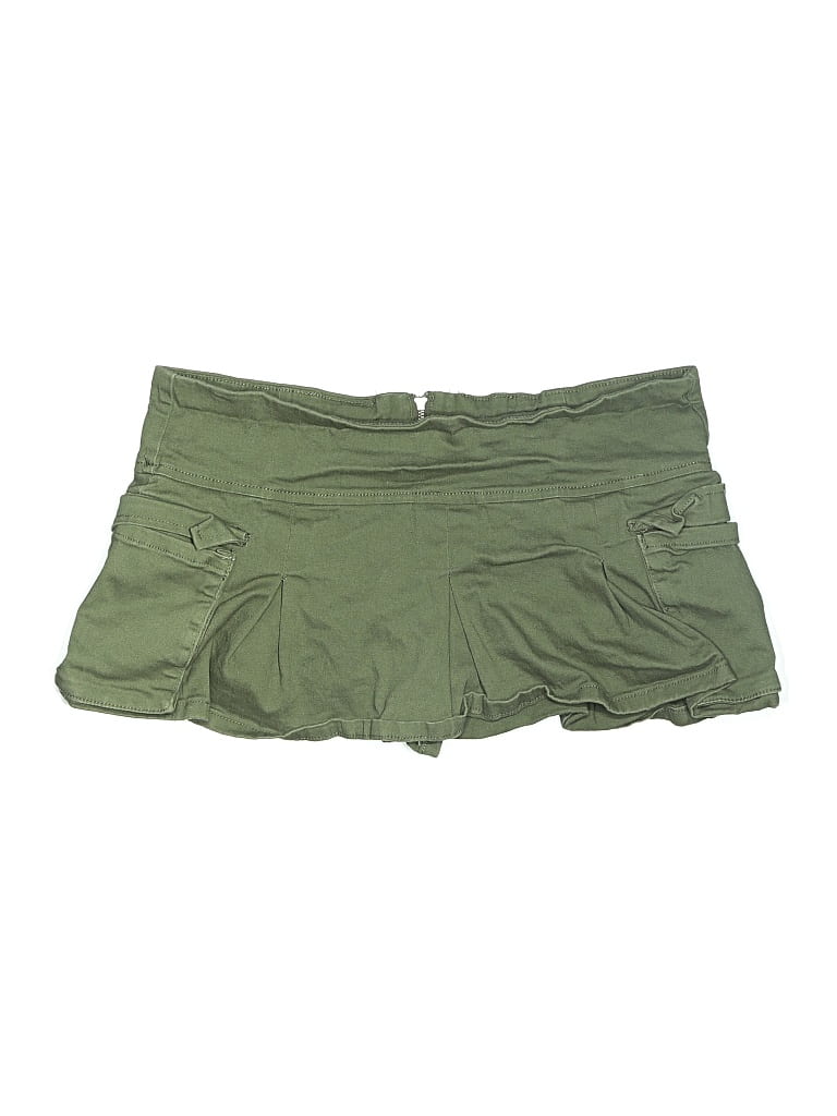 Pre-owned Almost Famous Skort In Green