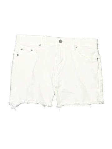 Gap Shorts (view 1)