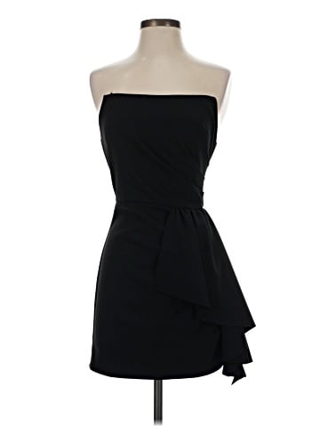 Elliatt Sleeveless Top (view 1)