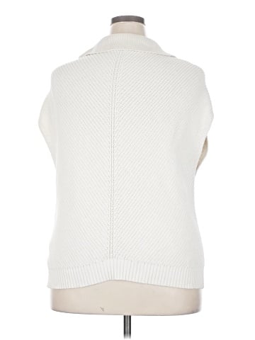 Weatherproof Sleeveless Button-Down Shirt (view 2)