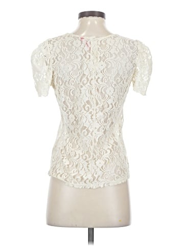 Eight Sixty Short Sleeve Top (view 2)