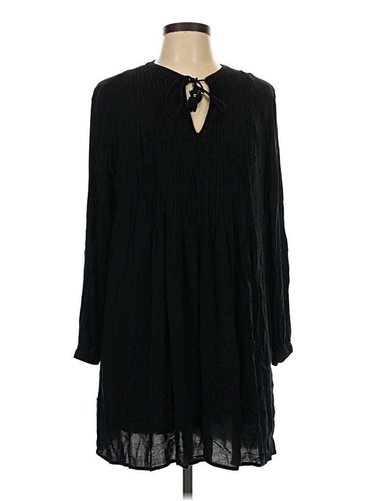 Pre-owned Old Navy Casual Dress In Black