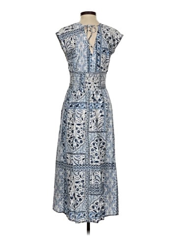 Old Navy Casual Dress (view 2)