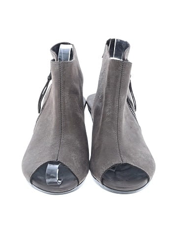 Munro American Ankle Boots (view 2)