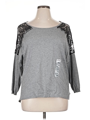 Bloomingdale's Outlet Sweatshirt (view 1)