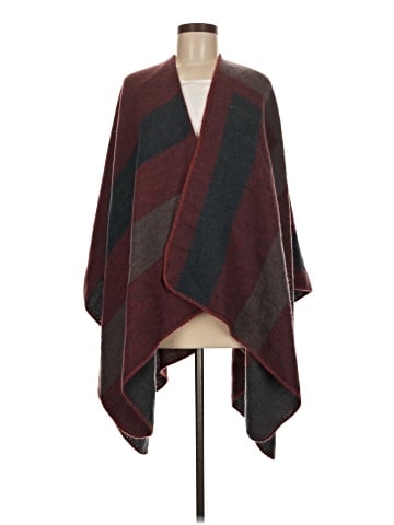 BB Dakota Poncho (view 1)