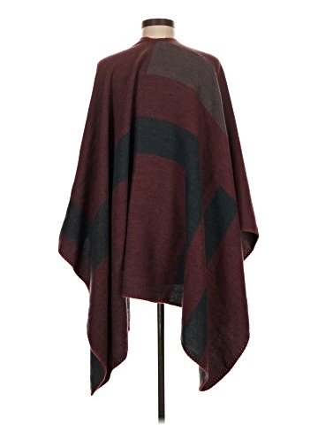 BB Dakota Poncho (view 2)