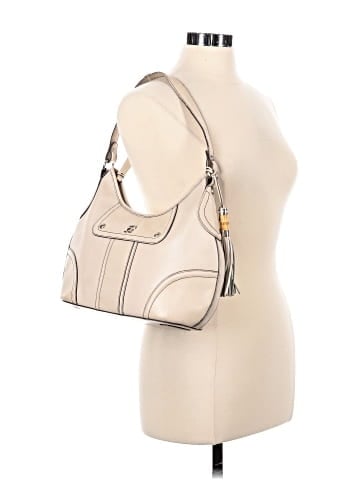 Etienne Aigner shoulder (view 2)