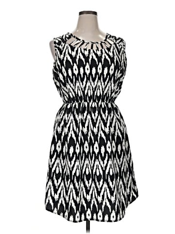 Bloom Casual Dress (view 1)