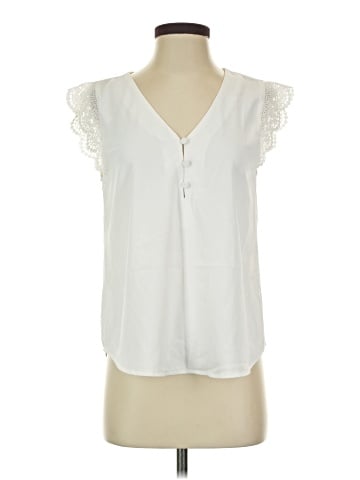 Blu Pepper Sleeveless Blouse (view 1)