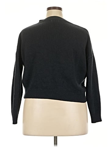 Chuu Pullover Sweater (view 2)