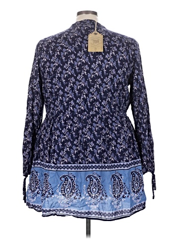 True Craft 3/4 Sleeve Blouse (view 2)
