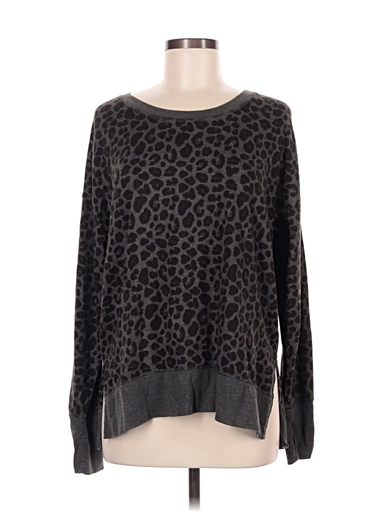 Pre-owned Avia Pullover Sweater In Black