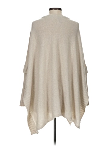 Alya Poncho (view 2)