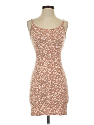 Old Navy Casual Dress (view 1)