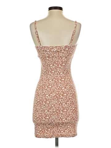 Old Navy Casual Dress (view 2)