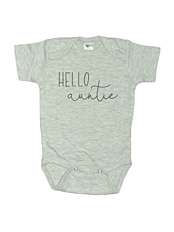 Laughing Giraffe Short Sleeve Onesie (view 1)