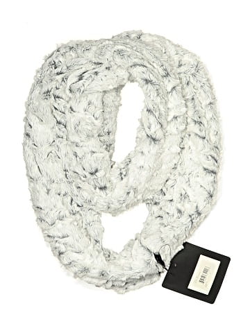Modena Scarf (view 1)