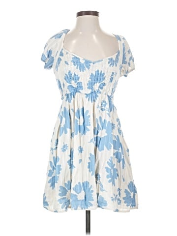 American Eagle Outfitters Casual Dress (view 1)