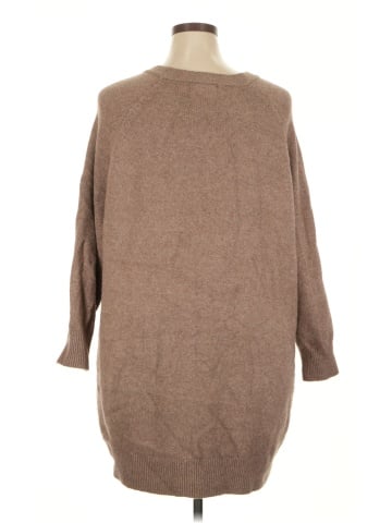 Old Navy Pullover Sweater (view 2)