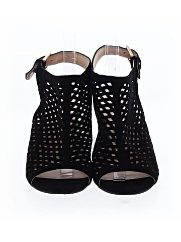 Liz Claiborne Sandals (view 2)