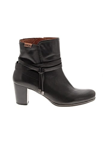 Pikolinos Ankle Boots (view 1)