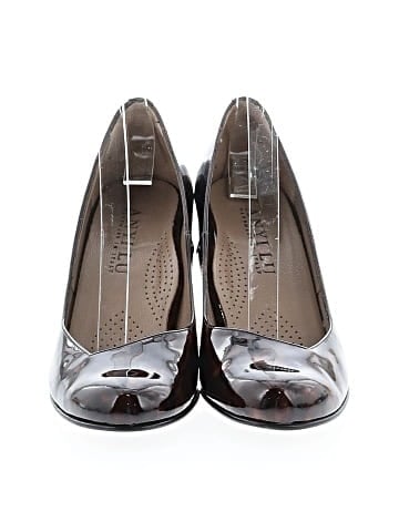 Anyi Lu Heels (view 2)