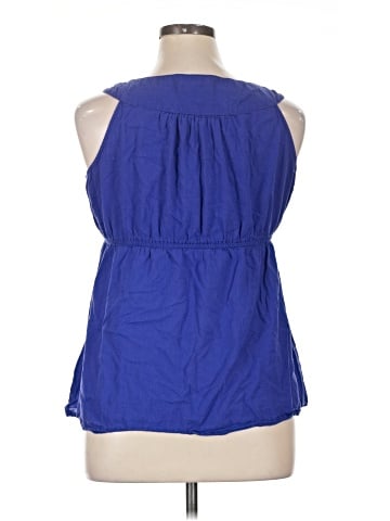 Uniform John Paul Richard Sleeveless Blouse (view 2)