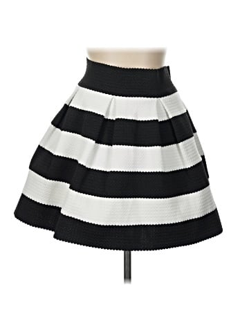 Xhilaration Casual Skirt (view 1)