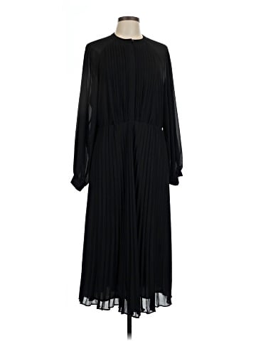 H&M Casual Dress (view 1)