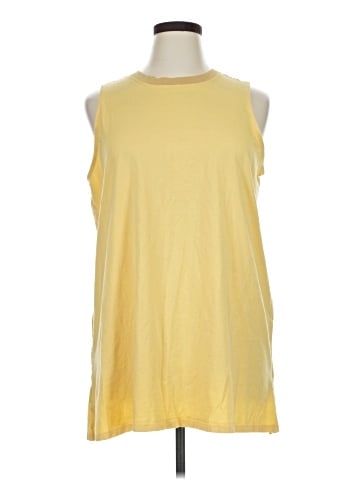 Old Navy Sleeveless T-Shirt (view 1)