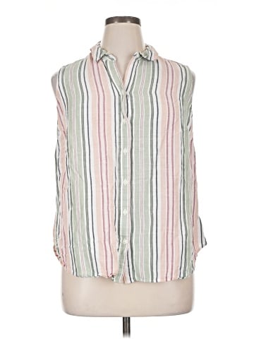 Croft & Barrow Sleeveless Button-Down Shirt (view 1)