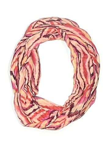 Chatties Scarf (view 1)