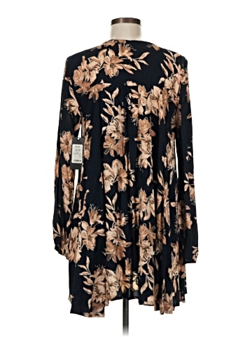 Akira Chicago Black Label Long Sleeve Blouse (view 2)